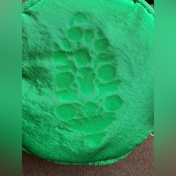 FP Movement Essentials Only Pouch - Picture 5 of 9